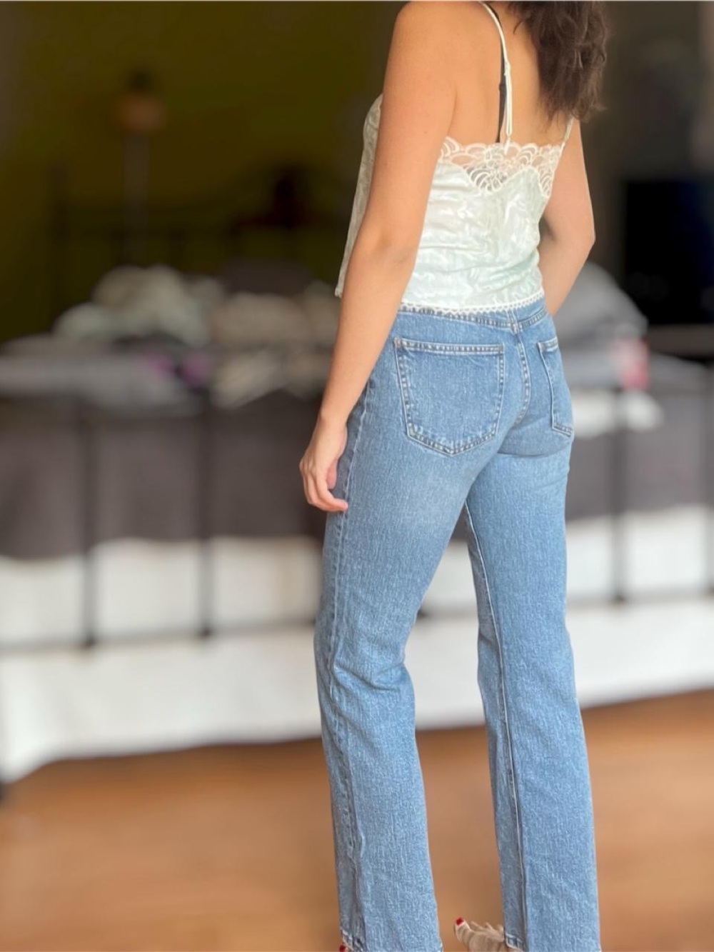 Perfect Jeans Ginatricot— High Rise Flare Jeans in size 38